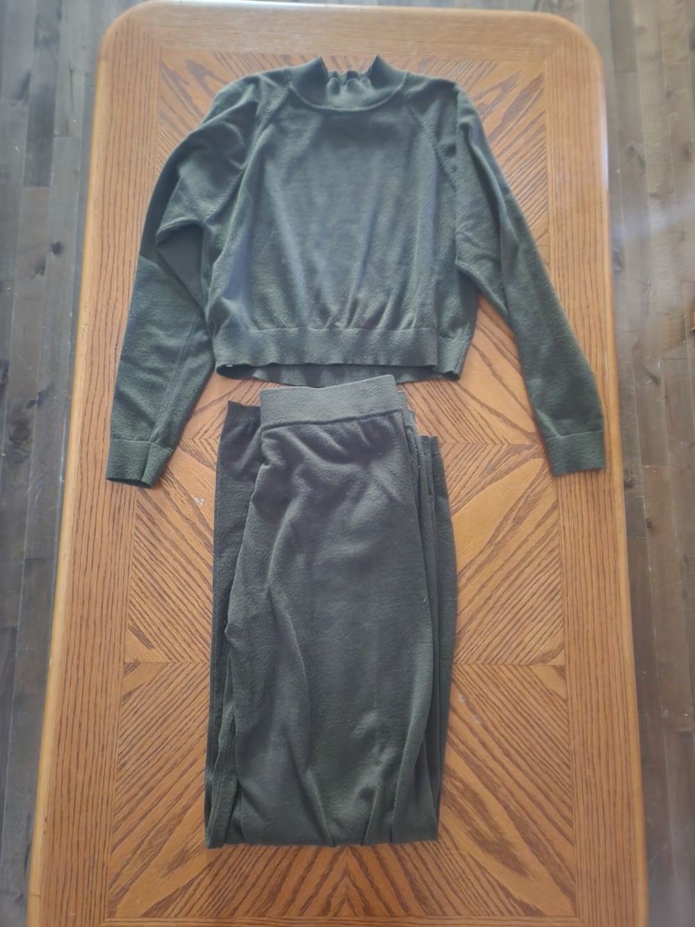 Women's Olive Green Two-Piece Knit Lounge Set